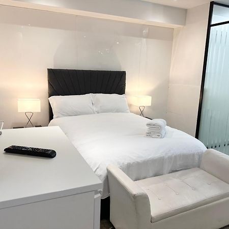 런던 Westferry Two 아파트 외부 사진
