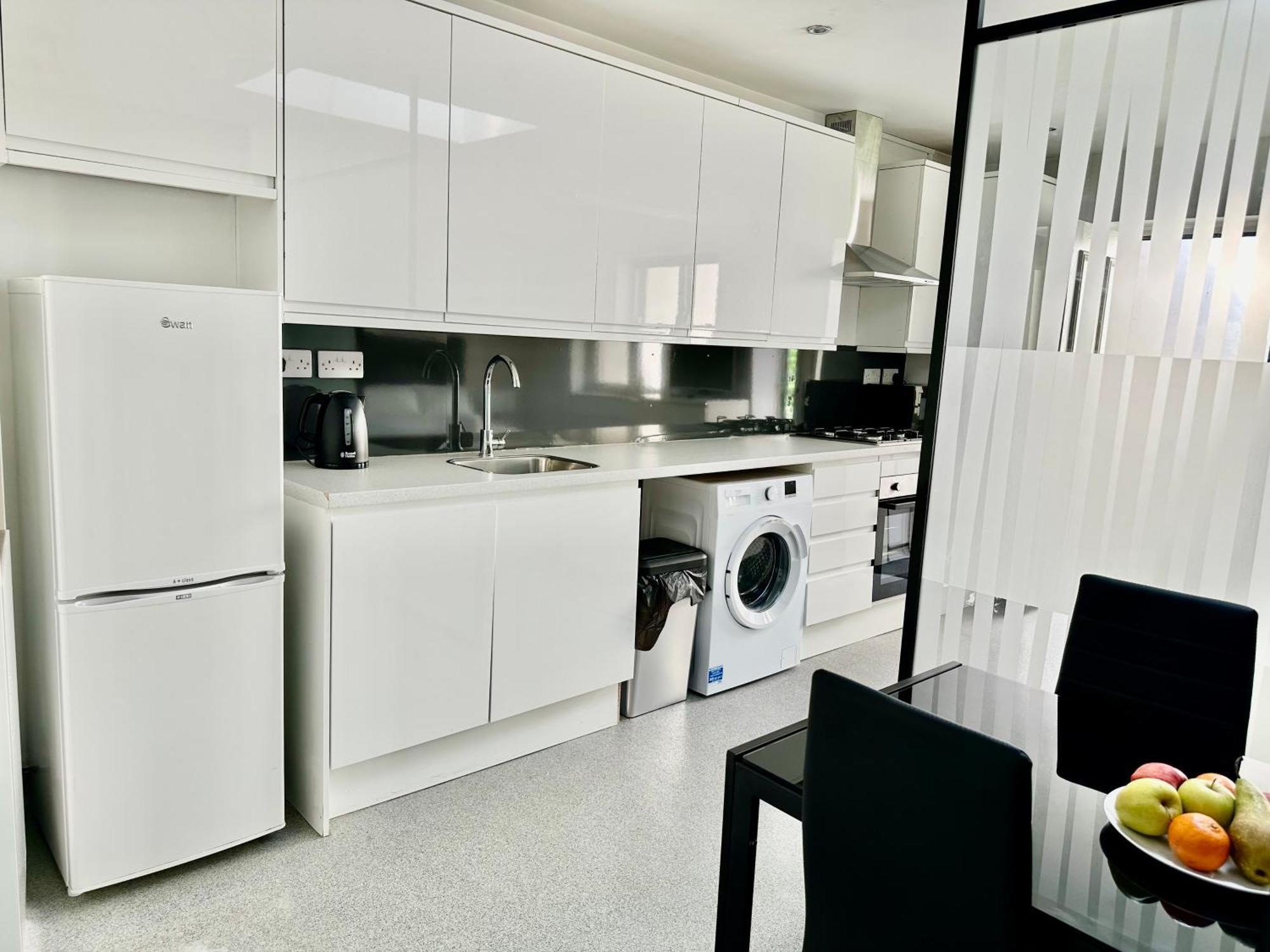 런던 Westferry Two 아파트 외부 사진