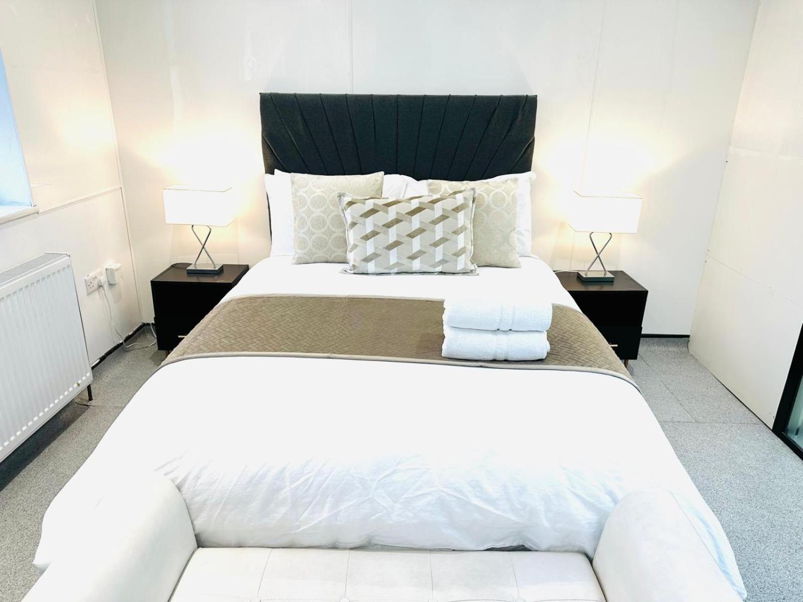 런던 Westferry Two 아파트 외부 사진