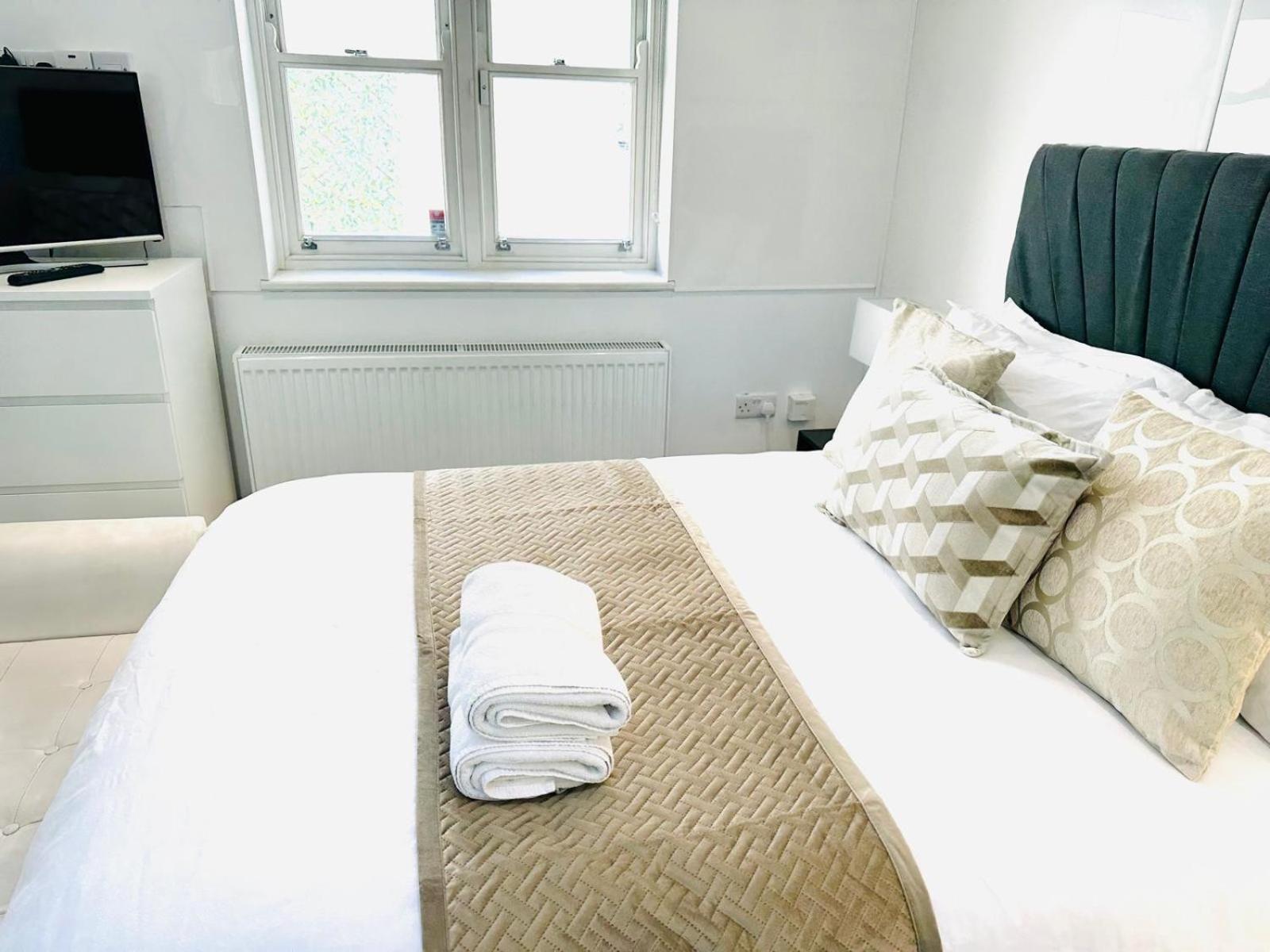 런던 Westferry Two 아파트 외부 사진